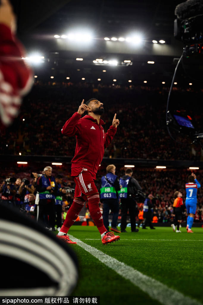 曼联三后卫战术或成利物浦克星，超级星期天迎来巅峰对决